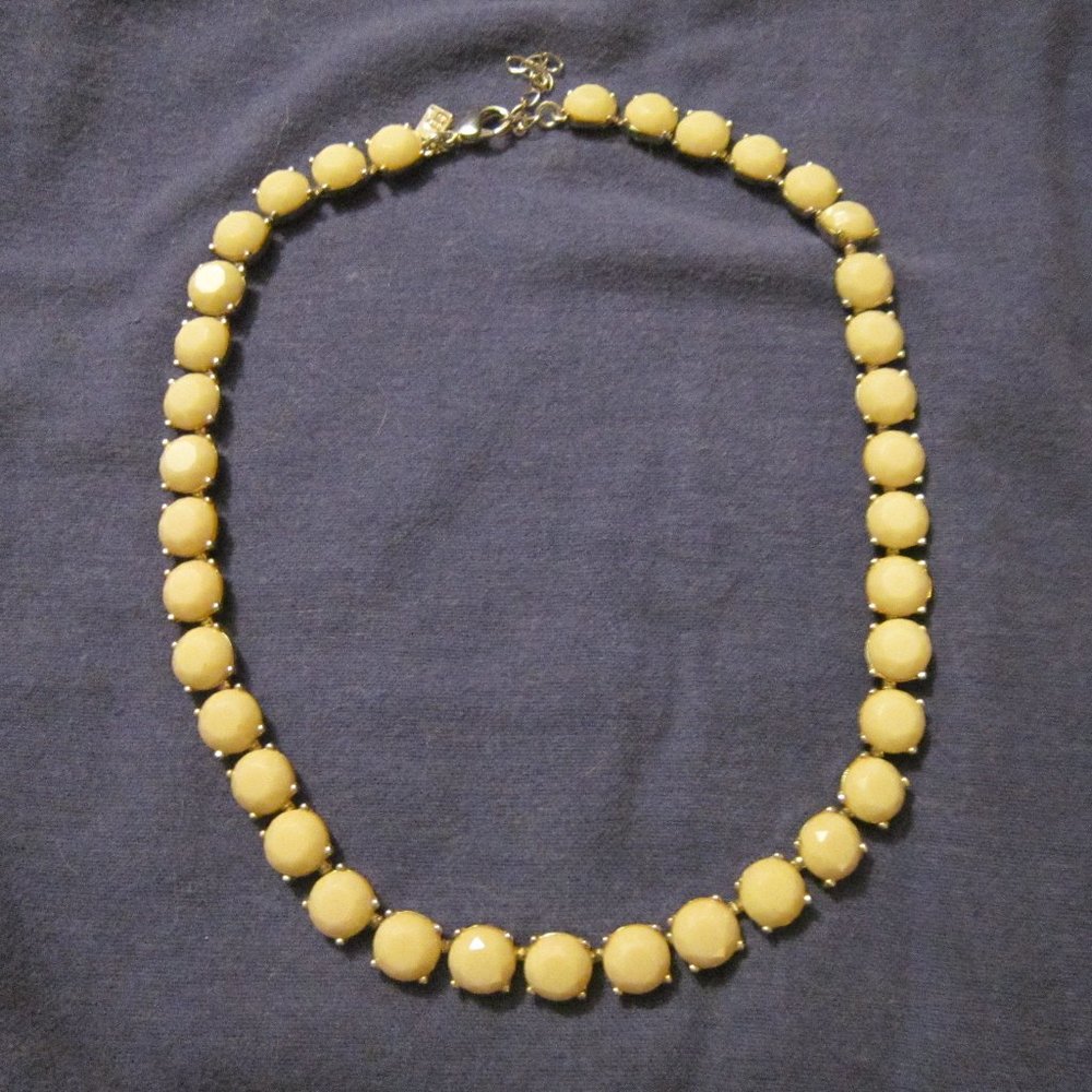 3 for💲25🌟opaque round jewel stone necklace beige•ivory•tan•silver-tone gumdrop